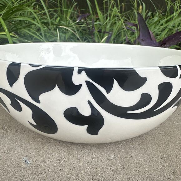 Martha Stewart Lisbon Black and White Large Serving Bowl 9” - Picture 2 of 3